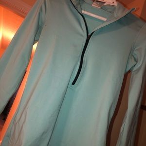 SUPER CUTE NIKE HALF ZIP